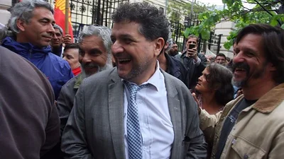 Suspenden y le inician juicio político al juez Arias Suspenden y le inician juicio político al juez Arias