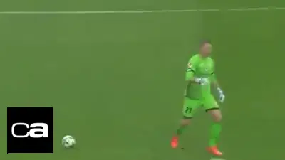 VIDEO: El increíble blooper de un arquero alemán VIDEO: El increíble blooper de un arquero alemán
