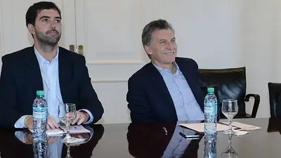 La reforma previsional que impulsa Macri les sacará 900 pesos por mes a los jubilados La reforma previsional que impulsa Macri les sacará 900 pesos por mes a los jubilados