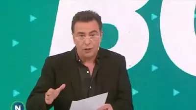 La imagen con la que respondió Sietecase las mentiras de Andahazi La imagen con la que respondió Sietecase las mentiras de Andahazi