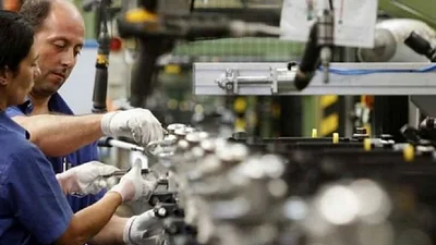 Suben los aportes patronales a las PYMES y bajan a las grandes empresas Suben los aportes patronales a las PYMES y bajan a las grandes empresas