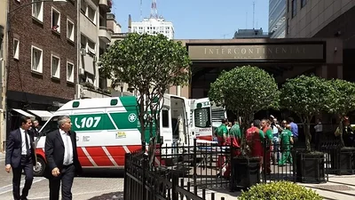 Ocho personas heridas tras la explosión del hotel Intercontinental Ocho personas heridas tras la explosión del hotel Intercontinental