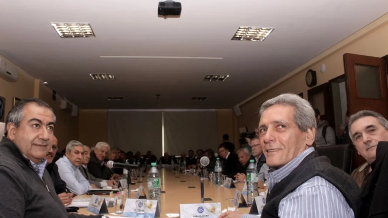 La CGT acordó con el Gobierno la polémica reforma laboral