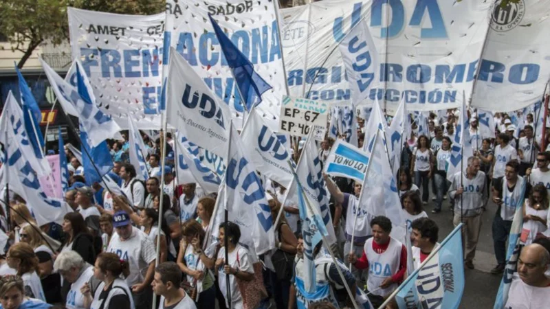 El Gobierno considera la jubilación docente "un privilegio" y va a eliminarla