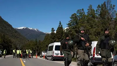 Figuras del macrismo apoyaron a Patricia Bullrich horas antes de la represión mortal en la Patagonia Figuras del macrismo apoyaron a Patricia Bullrich horas antes de la represión mortal en la Patagonia