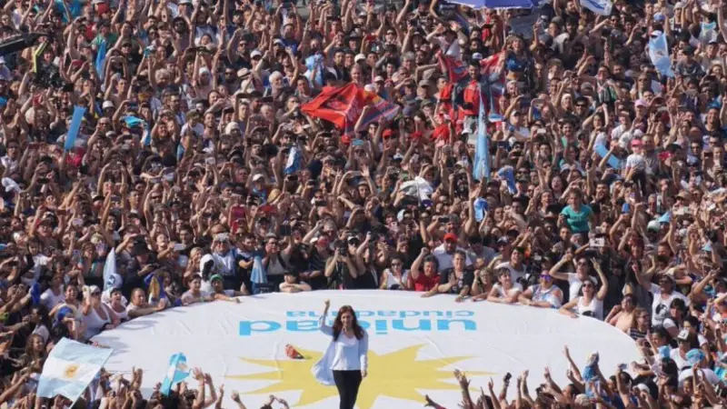 Cristina salió a criticar la reforma laboral: "Estamos volviendo al pasado"