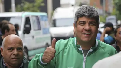 Moyano confirmó un paro del Frente Sindical y advirtió: "Se va a recrudecer el conflicto" Moyano confirmó un paro del Frente Sindical y advirtió: "Se va a recrudecer el conflicto"