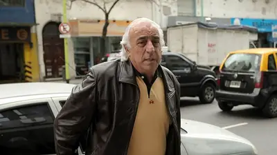 Roberto Fernández (UTA): "Estoy de acuerdo con un paro general de 36 horas" Roberto Fernández (UTA): "Estoy de acuerdo con un paro general de 36 horas"