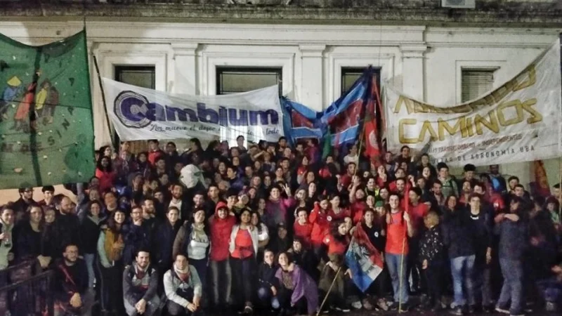 El kirchnerismo y la izquierda buscan aliarse para desbancar al oficialismo