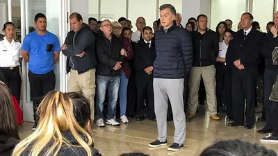 Los familiares del ARA San Juan repudian la presencia de Macri en un acto aniversario Los familiares del ARA San Juan repudian la presencia de Macri en un acto aniversario