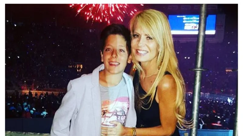 Operan de un tumor cerebral a Máximo, el hijo de Carlos Menem y Cecilia Bolocco