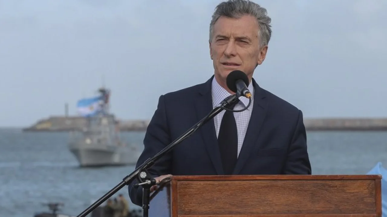 ¿Macri Mufa? La foto del Presidente horas antes del incendio de un supermercado