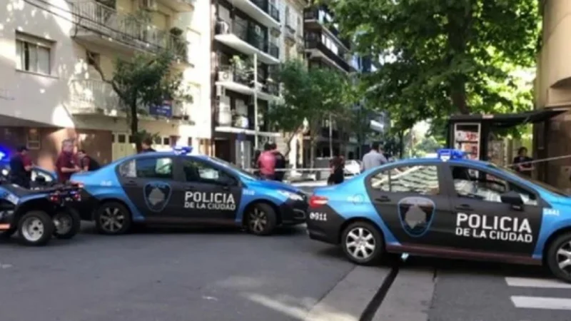 La Policía hizo un operativo buscando una bomba, pero era una bolsa con lámparas dicroicas