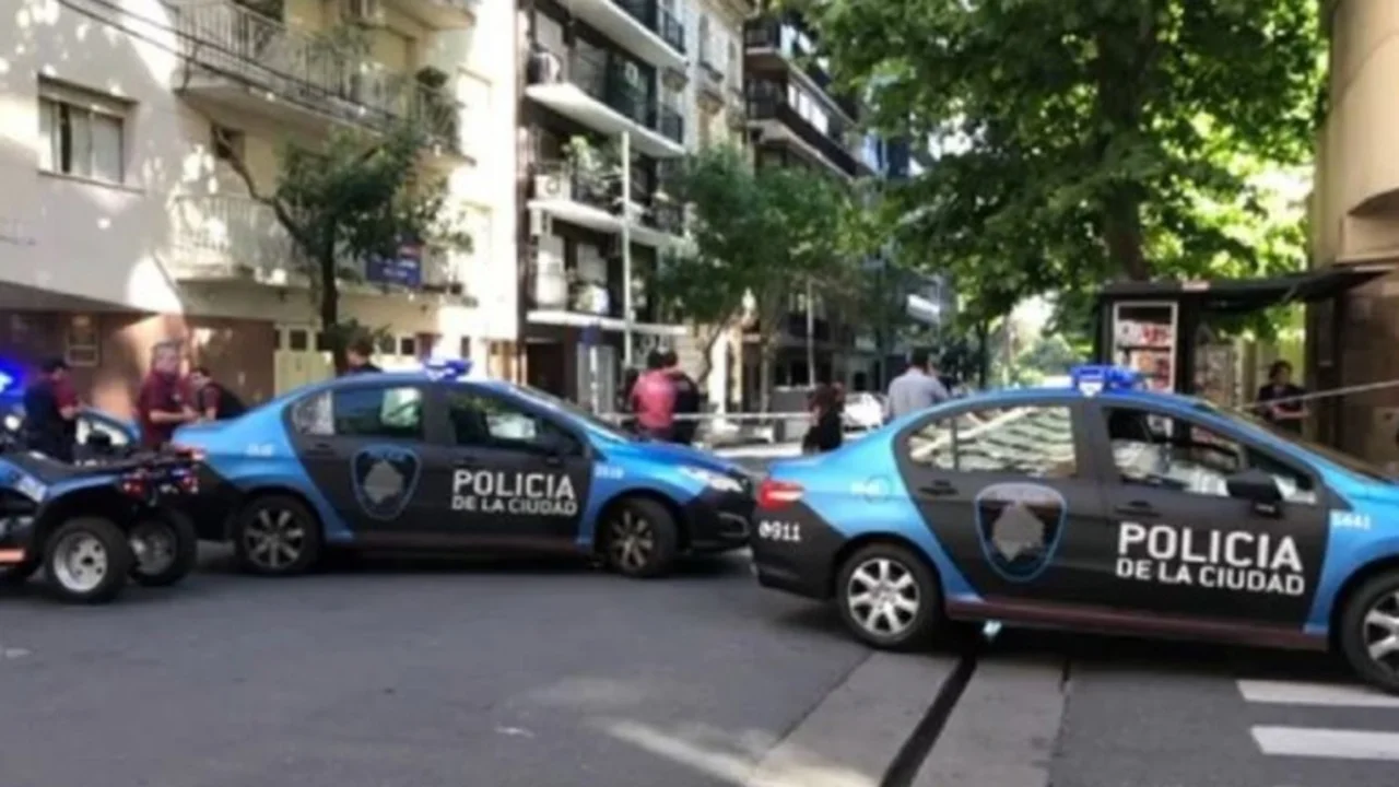 La Policía hizo un operativo buscando una bomba, pero era una bolsa con lámparas dicroicas