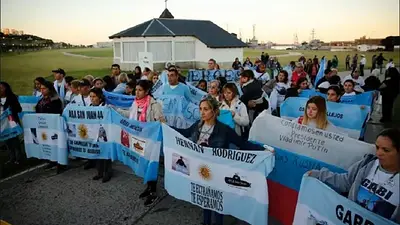 Esposa de tripulante del ARA San Juan: "Es una vergüenza que Macri haya bailado" Esposa de tripulante del ARA San Juan: "Es una vergüenza que Macri haya bailado"