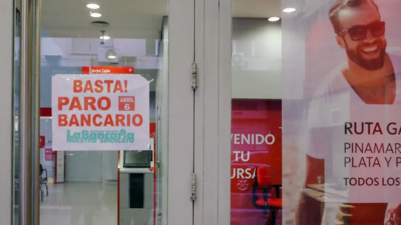 Comenzó el paro bancario en las entidades públicas