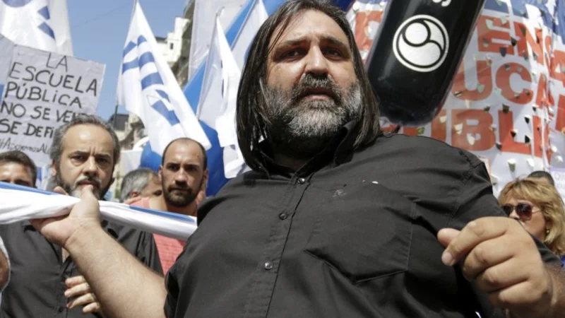 Baradel a la CGT: "Es un error bajar el paro por un bono que no cobra casi nadie"