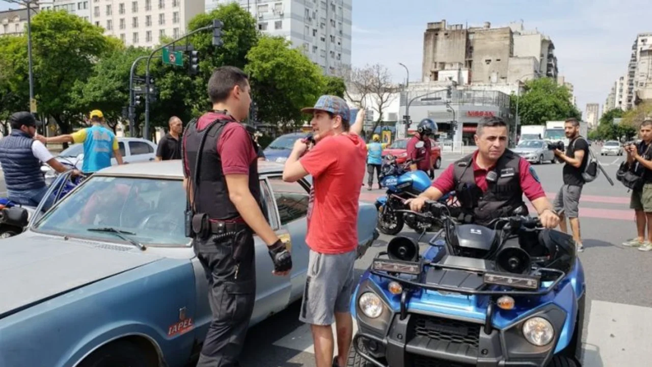 Seguridad G20: Insólita detención a un hombre al que se le "quemaban las milanesas"