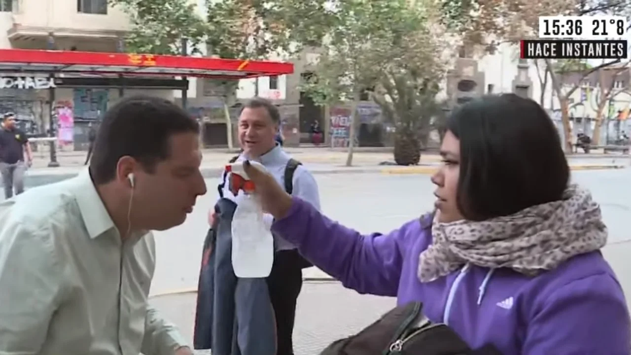 Un periodista de C5N sufrió los efectos de los gases lacrimógenos en Chile