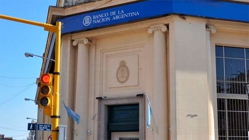 Bancos: el BCRA analiza el fin de los turnos para atención al cliente