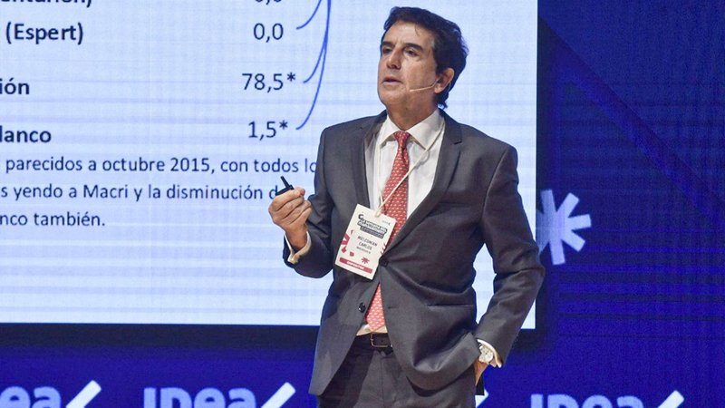 Carlos Melconian coincidió con Alberto Fernández y advirtió que “la deuda es imposible de pagar”