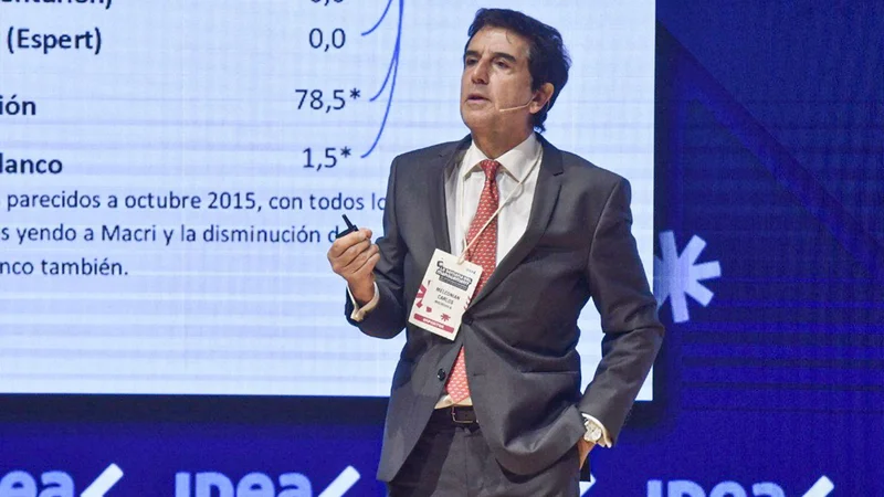 Carlos Melconian coincidió con Alberto Fernández y advirtió que “la deuda es imposible de pagar”