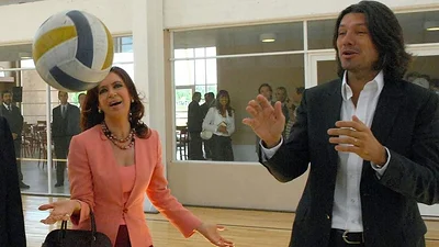 Marcelo Tinelli elogió a Cristina Kirchner: "Fue muy inteligente ponerlo a Alberto Fernández" Marcelo Tinelli elogió a Cristina Kirchner: "Fue muy inteligente ponerlo a Alberto Fernández"