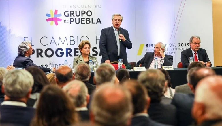 Cuando el sur pone el norte: las primeras definiciones del Grupo de Puebla