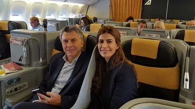 A menos de un mes de dejar la presidencia, Macri se va de gira por España y Brasil A menos de un mes de dejar la presidencia, Macri se va de gira por España y Brasil
