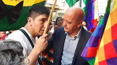Andrés Vallone recibió a representantes de la comunidad boliviana Andrés Vallone recibió a representantes de la comunidad boliviana