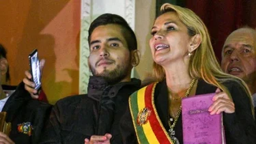 El gobierno de facto de Bolivia pide detener a Evo Morales