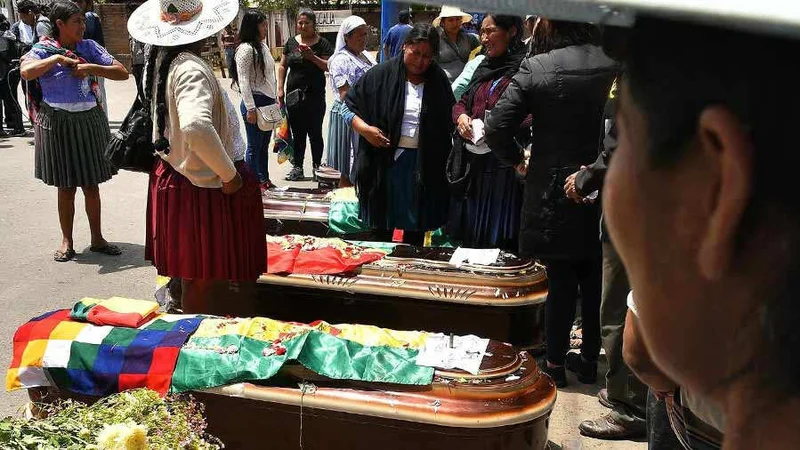 Golpe en Bolivia: confirman que nueve personas fueron asesinadas con "proyectiles de armas largas"