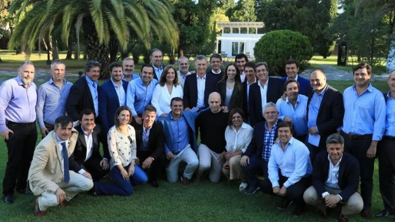 Mauricio Macri reunió a sus dirigentes y dejó afuera a Marcos Peña