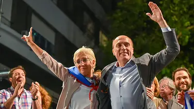 Elecciones en Uruguay: final cabeza a cabeza entre el Frente Amplio y Lacalle Pou y no se conoce al ganador Elecciones en Uruguay: final cabeza a cabeza entre el Frente Amplio y Lacalle Pou y no se conoce al ganador