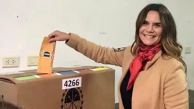 Amalia Granata rompe con su partido, arma su propio bloque en Santa Fe y coquetea con Cambiemos Amalia Granata rompe con su partido, arma su propio bloque en Santa Fe y coquetea con Cambiemos