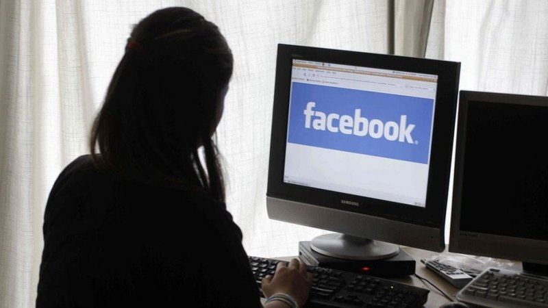 Escrachaba a su ex por Facebook y le pusieron un "bozal legal"