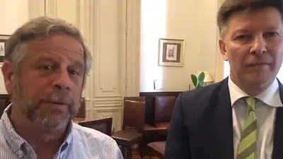 Diputados de la UCR se reunieron con Adolfo Rubinstein y desafían a Mauricio Macri Diputados de la UCR se reunieron con Adolfo Rubinstein y desafían a Mauricio Macri