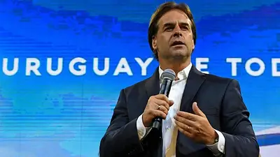 Uruguay gira a la derecha: el escrutinio definitivo confirmó el triunfo de Luis Lacalle Pou Uruguay gira a la derecha: el escrutinio definitivo confirmó el triunfo de Luis Lacalle Pou