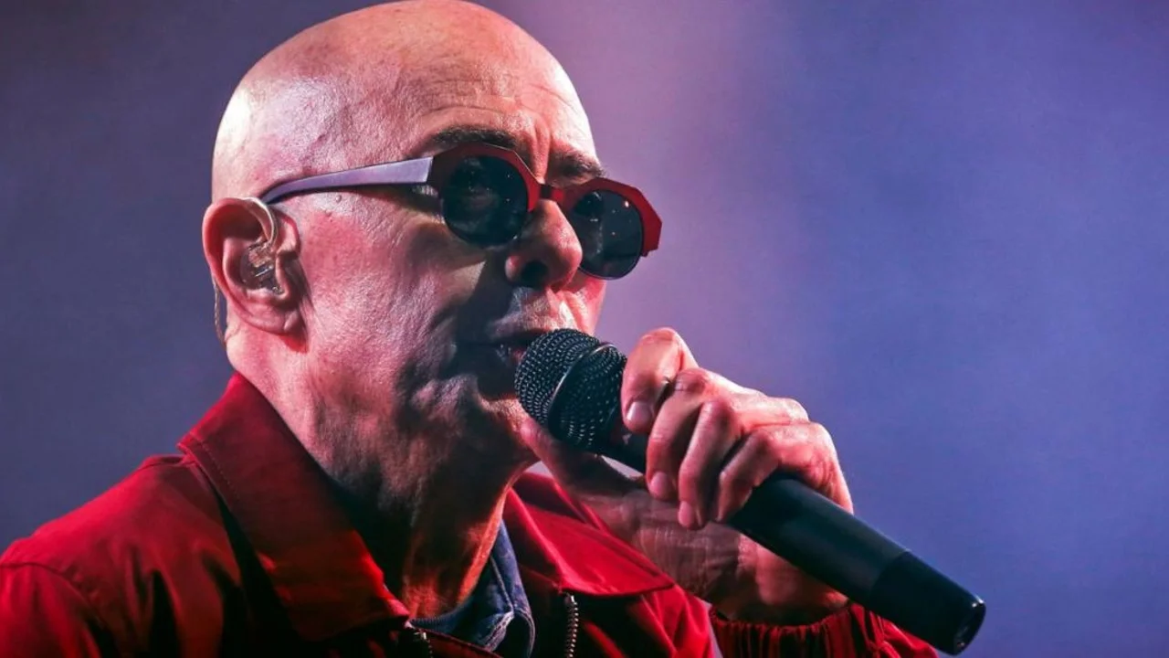 El Indio Solari inauguró su cuenta oficial de Instagram y anunció un recital