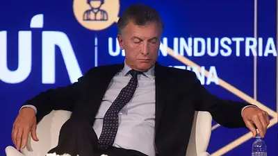 Las fotos que muestran la diferencia de convocatoria entre Mauricio Macri y Alberto Fernández en el evento de la UIA Las fotos que muestran la diferencia de convocatoria entre Mauricio Macri y Alberto Fernández en el evento de la UIA