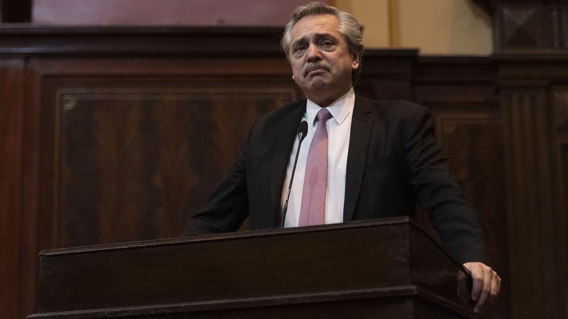 Alberto Fernández se emocionó con una conmovedora historia de un votante