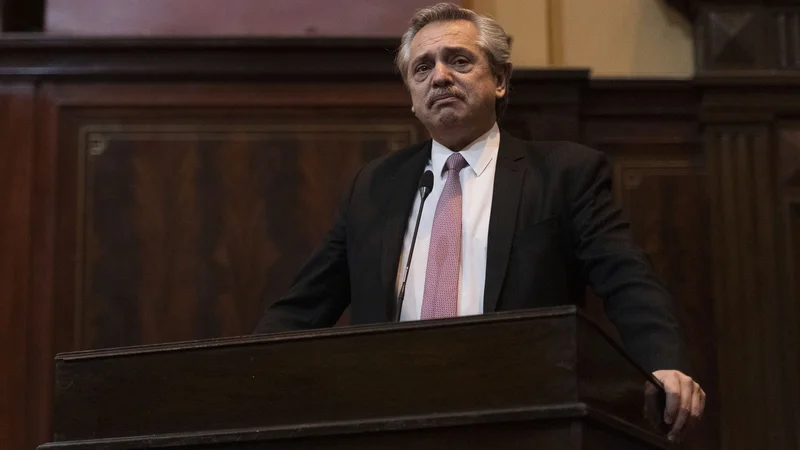 Alberto Fernández se emocionó con una conmovedora historia de un votante