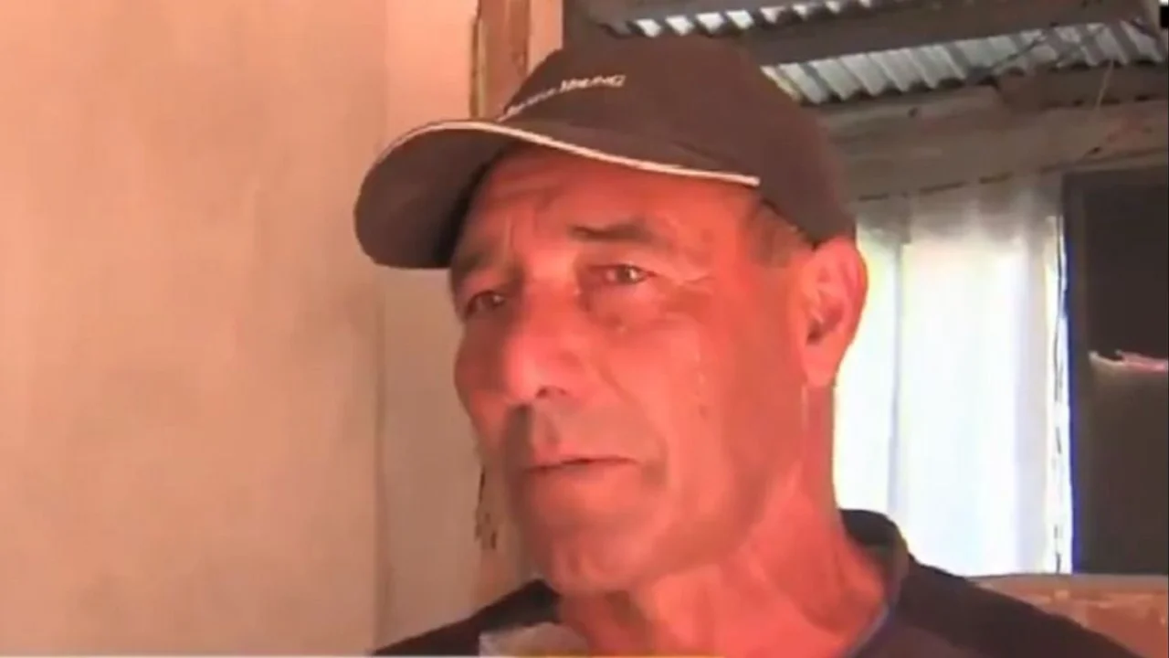 Desalojan a familias estafadas y acusan al hermano de un senador de Cambiemos 