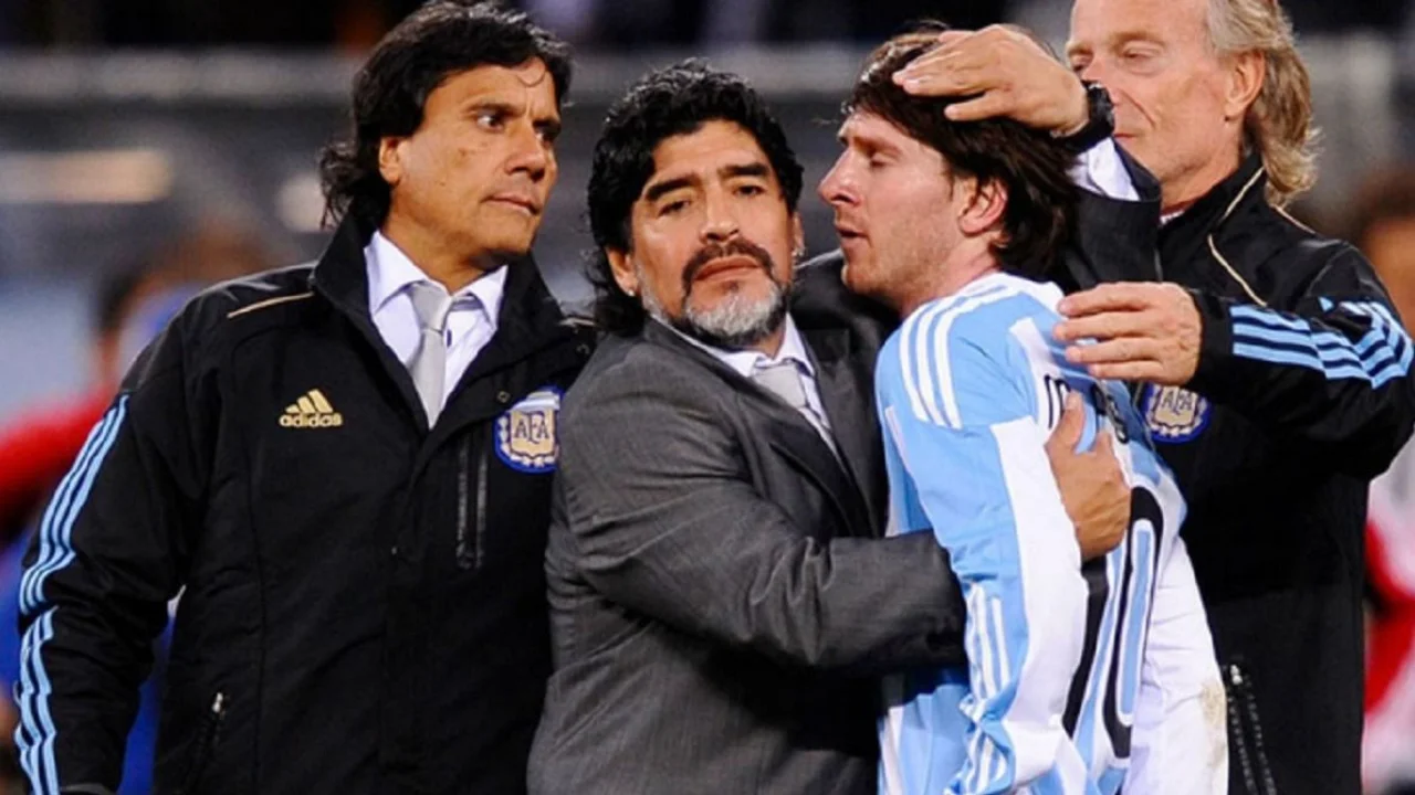 Messi y un mensaje para Maradona luego de la operación: "Toda la fuerza del mundo"