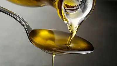 La ANMAT prohibió un aceite de oliva, una miel y una marca de liebres al escabeche La ANMAT prohibió un aceite de oliva, una miel y una marca de liebres al escabeche