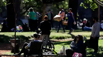 Coronavirus en Argentina: ¿Qué es el distanciamiento social y en qué se diferencia del aislamiento social? Coronavirus en Argentina: ¿Qué es el distanciamiento social y en qué se diferencia del aislamiento social?