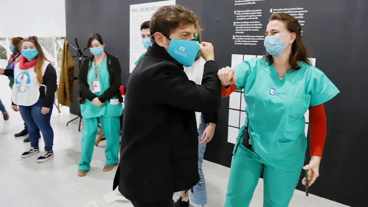 Kicillof se hisopó, dio negativo de Covid y retomó actividades en La Plata 