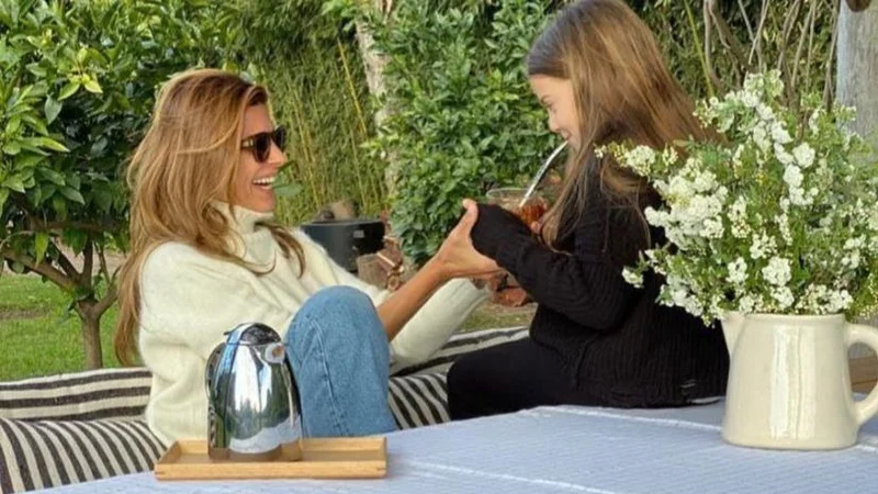 La exótica pasión de Juliana Awada: cultiva y come sus propias flores 