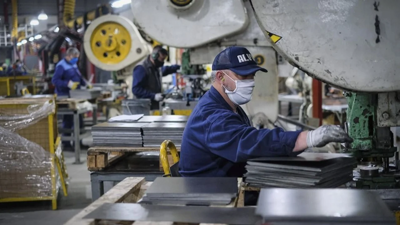 Mejora de la industria en noviembre.