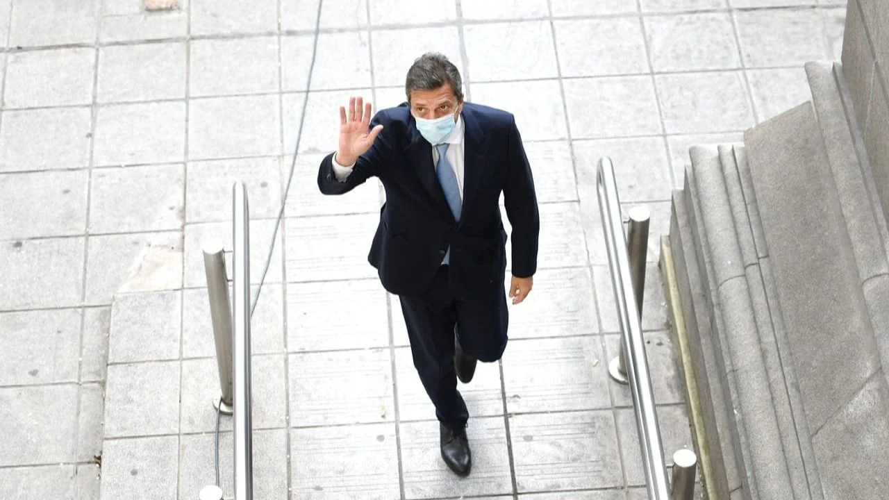 Massa recibió a diputados sindicales por el proyecto de Ganancias